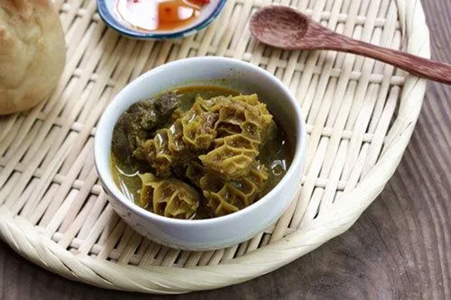 Tổ ong bò nấu cà ri